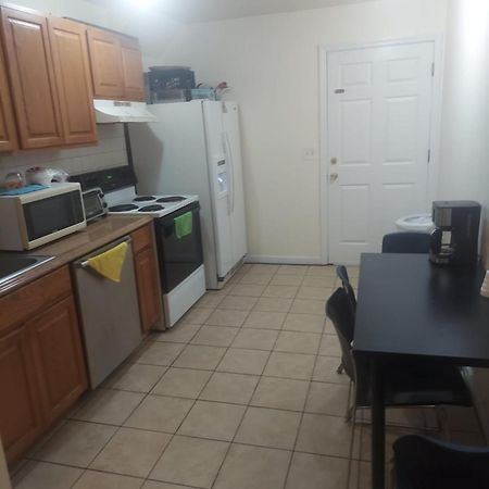 Crystal Room 1 Guest House Near 12Mins To Ewr Airport / Prudential / Njit / Penn Station Newark Buitenkant foto