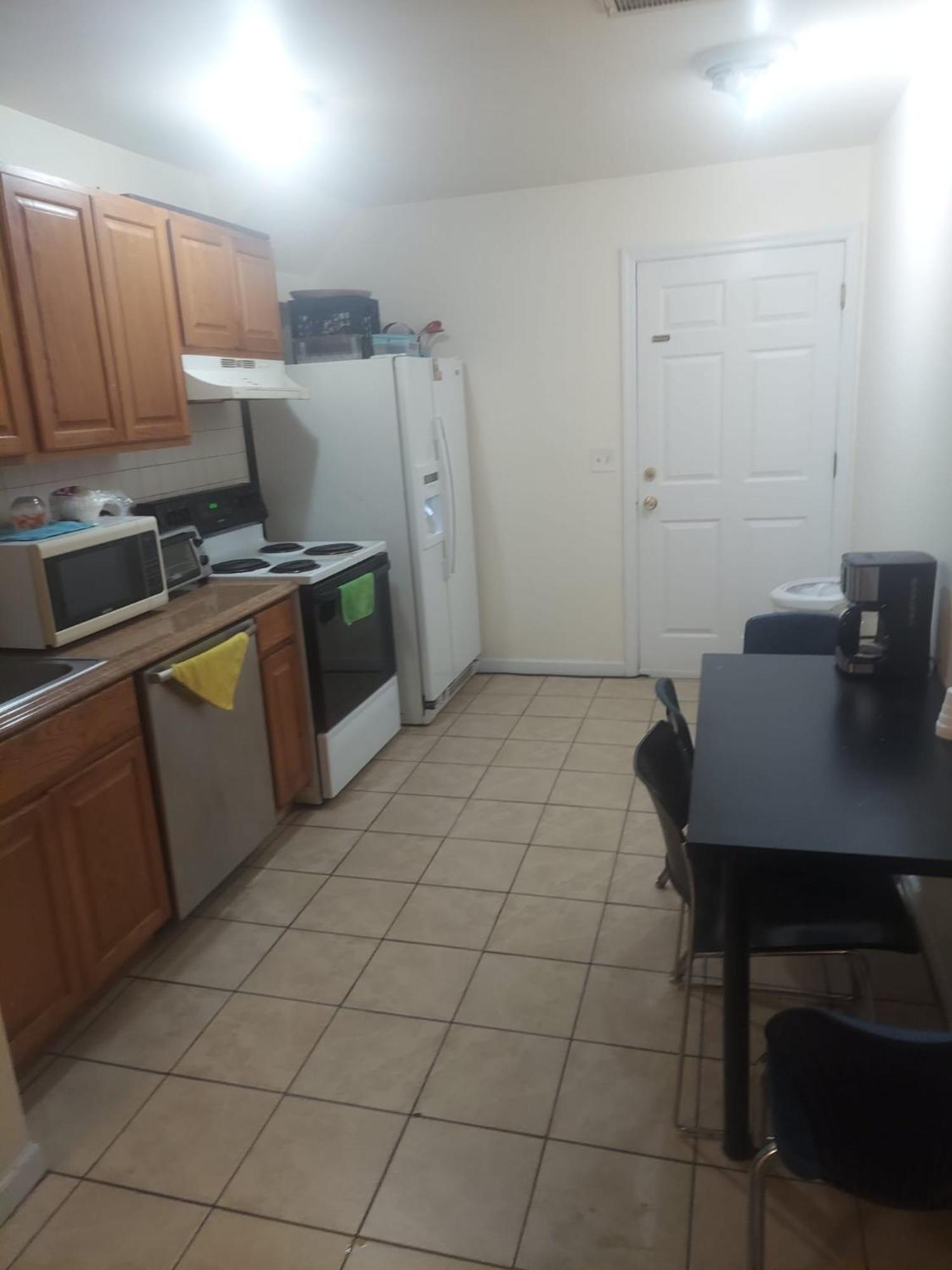Crystal Room 1 Guest House Near 12Mins To Ewr Airport / Prudential / Njit / Penn Station Newark Buitenkant foto