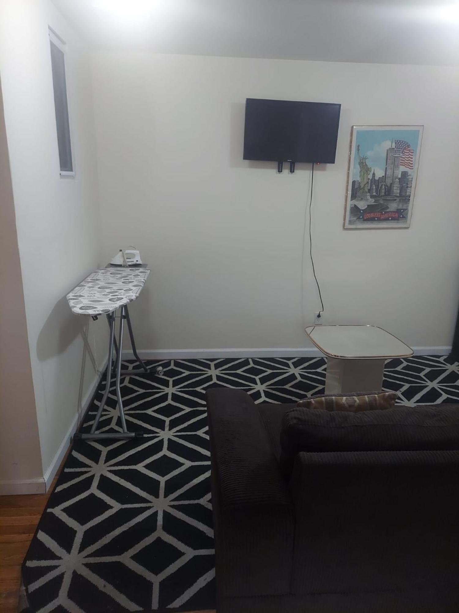 Crystal Room 1 Guest House Near 12Mins To Ewr Airport / Prudential / Njit / Penn Station Newark Buitenkant foto