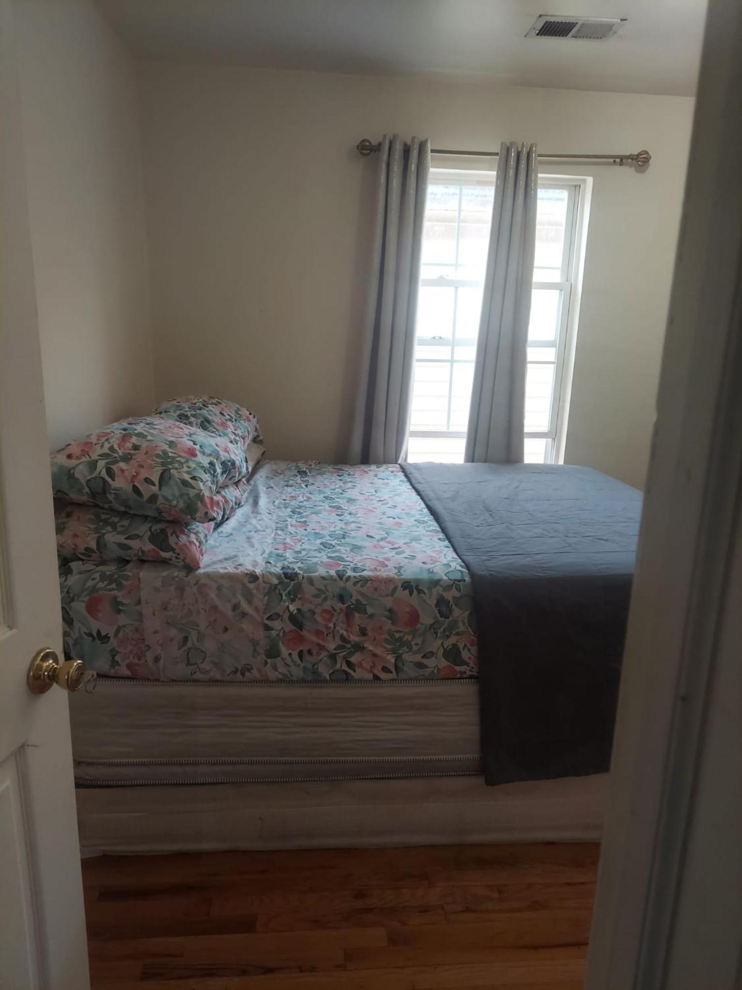 Crystal Room 1 Guest House Near 12Mins To Ewr Airport / Prudential / Njit / Penn Station Newark Buitenkant foto